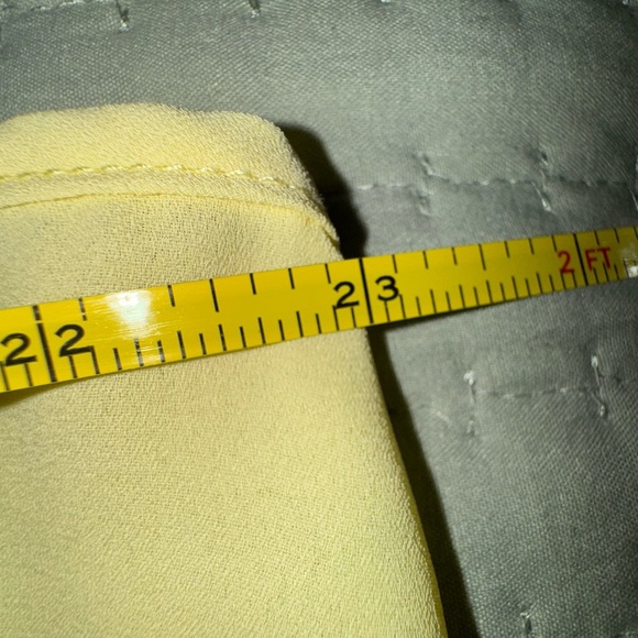 Torrid sheer flowy yellow Lace Trim Women's camo tank. Size 1. GUC - Picture 7 of 9